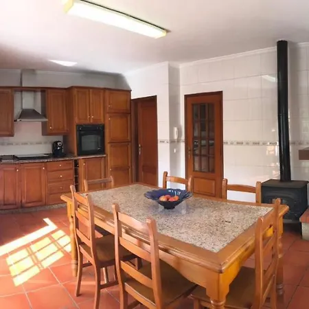 Casa Largo Da Igreja Holiday home Teixeira